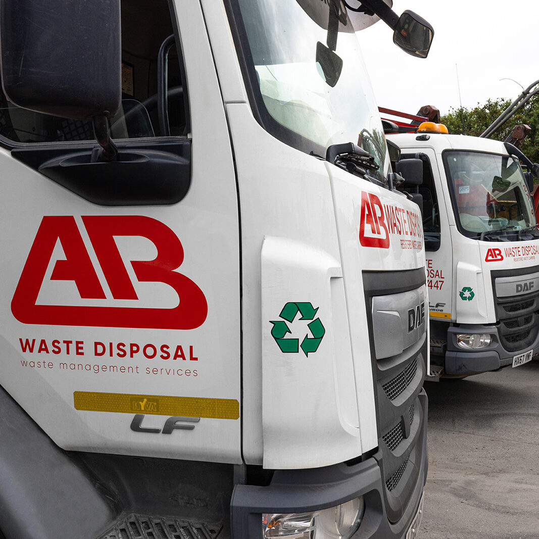 AB Waste-230518-Horizontal-truck-close- logos-1600x1067-011